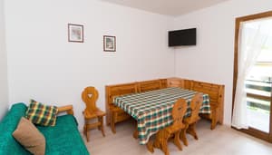 thumbnail: In-room dining