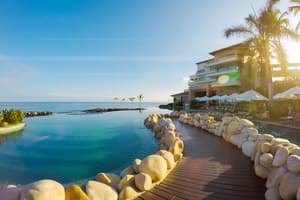thumbnail: Infinity pool