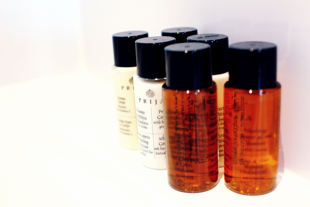 Bathroom amenities