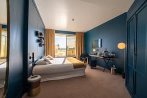 thumbnail: Room