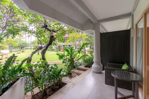 thumbnail: Garden view