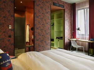 thumbnail: Room
