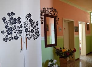 thumbnail: Hallway