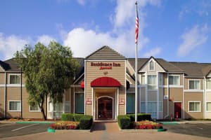 thumbnail: Exterior