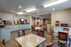 thumbnail: Breakfast area