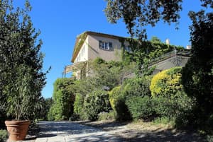 thumbnail: Front of property