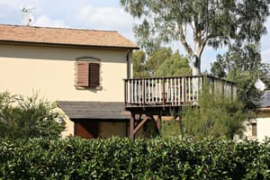 thumbnail: Exterior