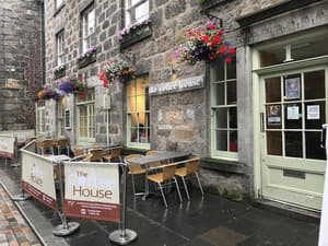 thumbnail: Restaurant