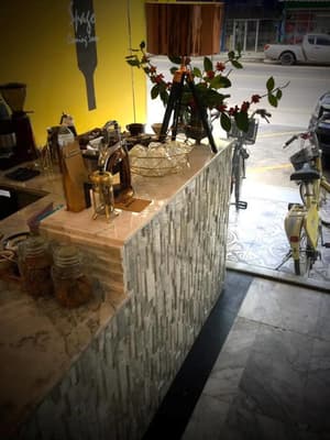 thumbnail: Breakfast area