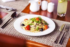 thumbnail: Restaurant