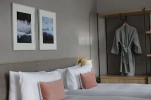 thumbnail: Room