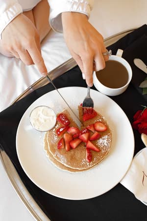 thumbnail: In-room dining