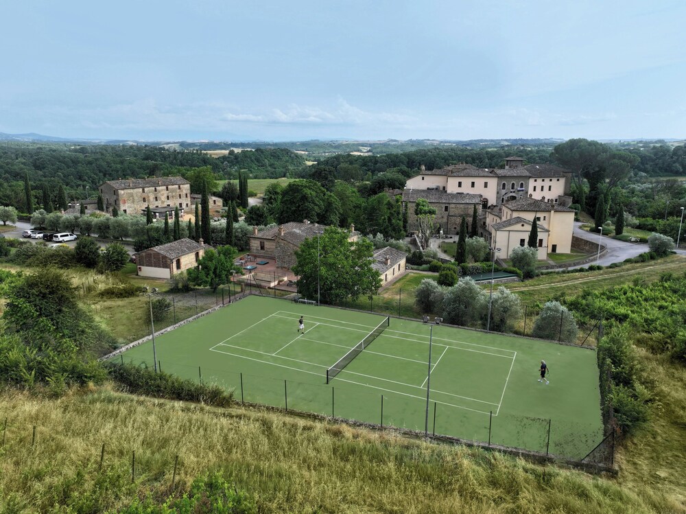 Tennis court
