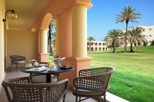 thumbnail: Courtyard view