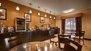thumbnail: Breakfast area