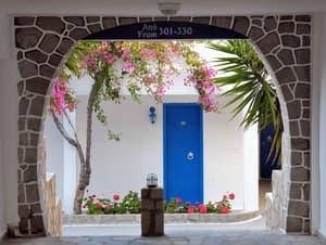 thumbnail: Exterior