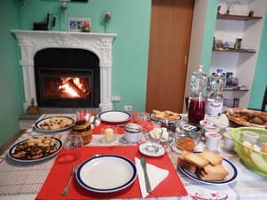 thumbnail: Breakfast buffet
