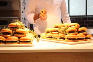 thumbnail: Restaurant