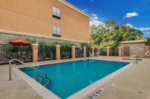 thumbnail: Outdoor pool