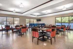 thumbnail: Breakfast area