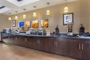 thumbnail: Breakfast area