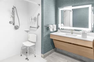 thumbnail: Bathroom shower