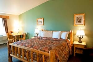 thumbnail: Guest Room