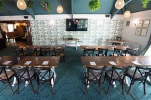 thumbnail: Restaurant