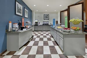 thumbnail: Breakfast area