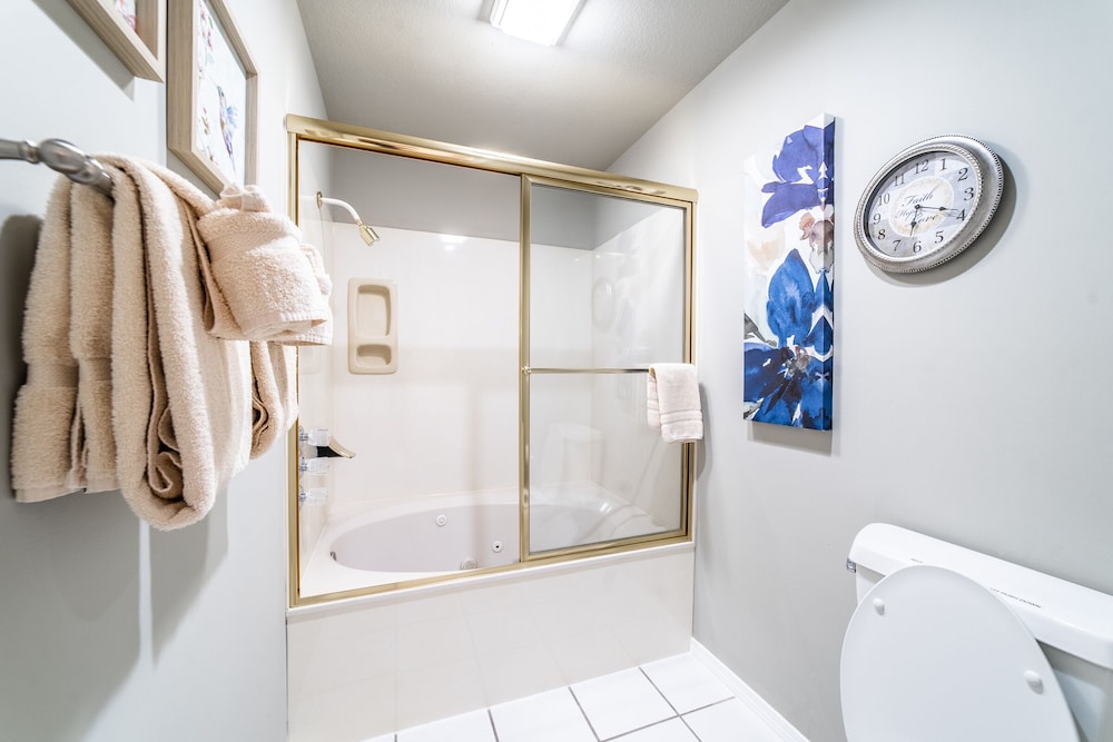 Jetted tub