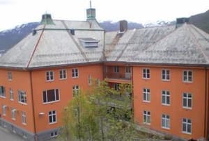 thumbnail: Exterior
