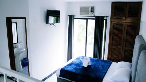 160770955.jpg