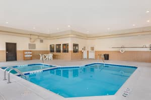 thumbnail: Pool