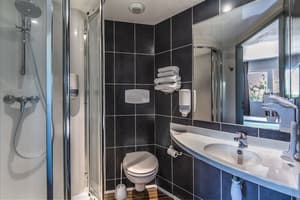 thumbnail: Bathroom