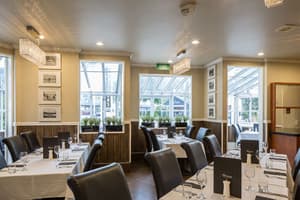 thumbnail: Restaurant