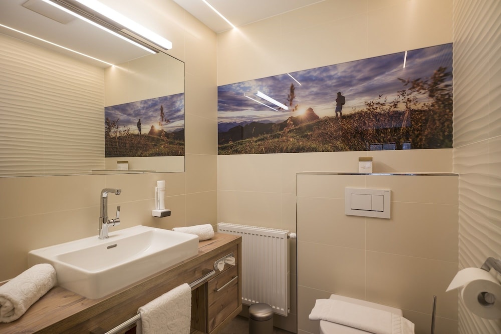 Bathroom amenities