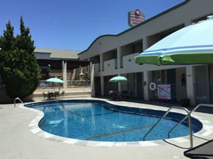 thumbnail: Outdoor pool
