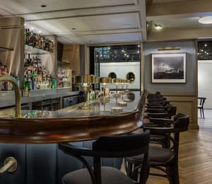 thumbnail: Bar (on property)