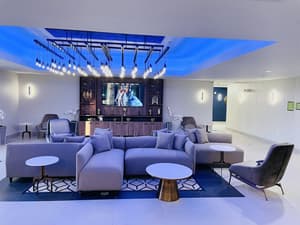 thumbnail: Lobby sitting area