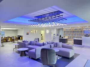 thumbnail: Lobby sitting area