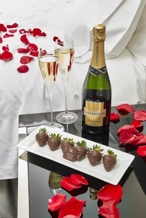 thumbnail: Room service - dining