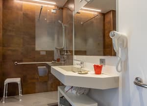 thumbnail: Bathroom