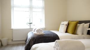 thumbnail: Room