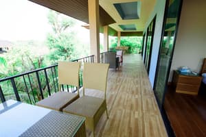 thumbnail: Terrace/patio