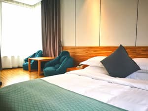 thumbnail: Room