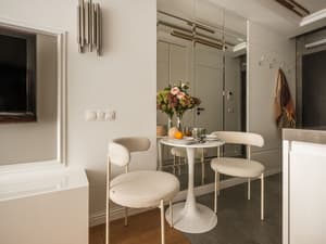 thumbnail: In-room dining