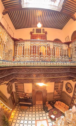 thumbnail: Exterior detail