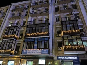 thumbnail: Front of property - evening/night