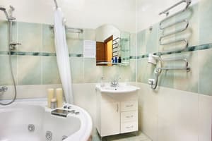 thumbnail: Bathroom