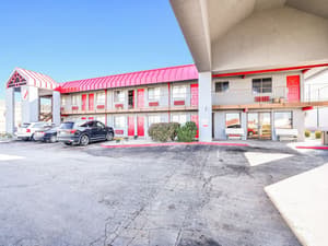 thumbnail: Exterior